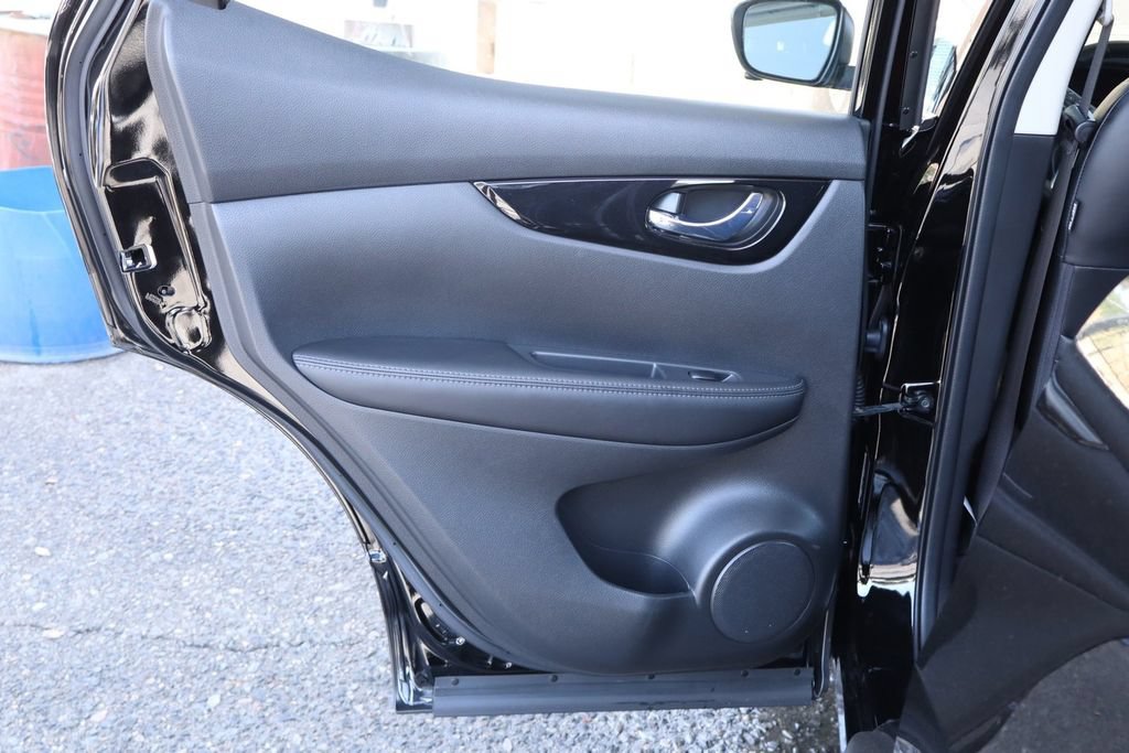 Used 2022 Nissan Rogue Sport SL w/ Premium Package AWD/4WD image 37