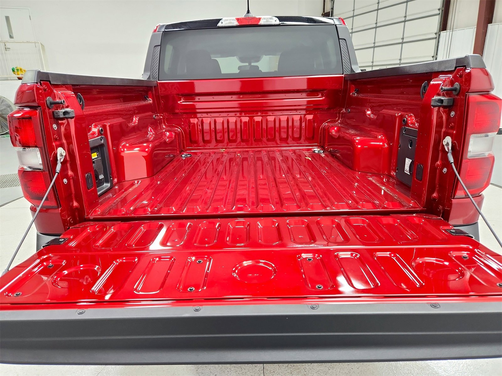 New 2025 Ford Maverick XLT w/ XLT Luxury Package image 42