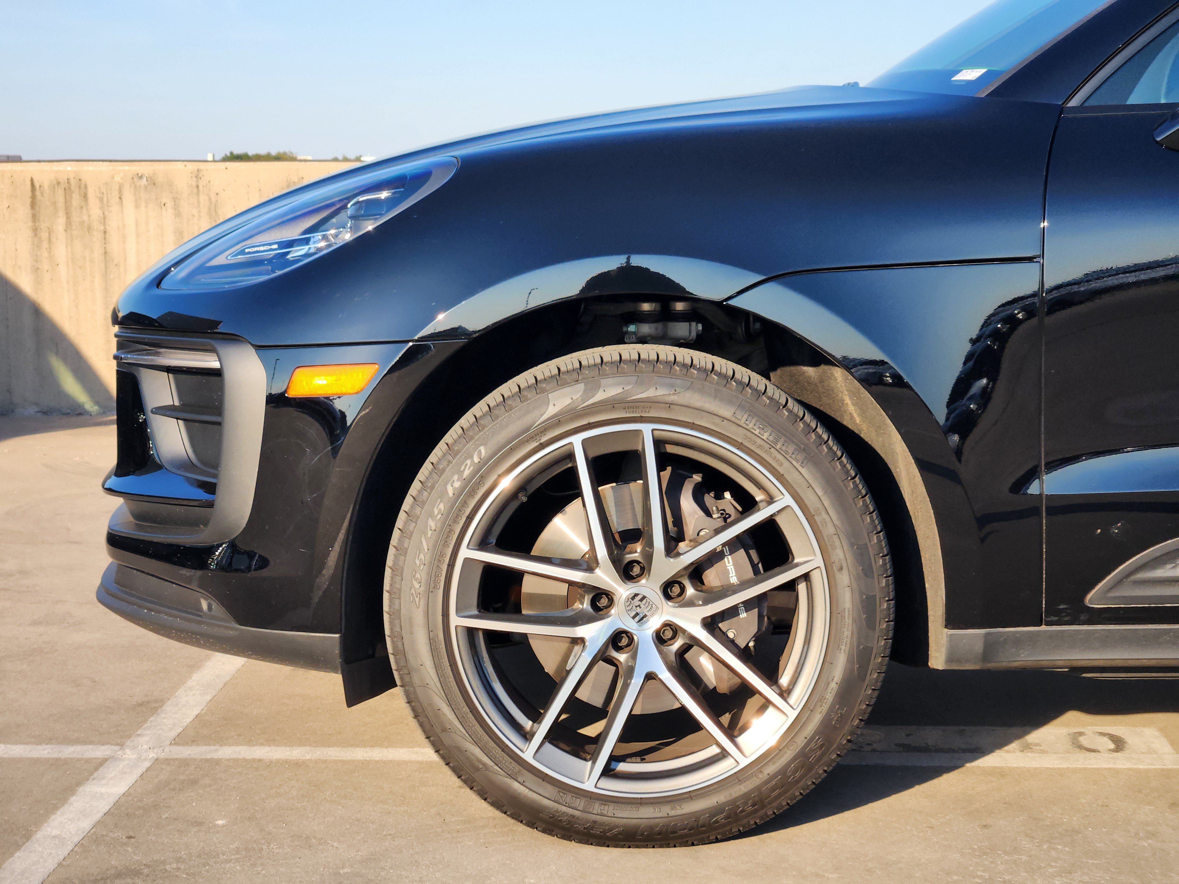 Certified 2026 Porsche Macan AWD/4WD image 11
