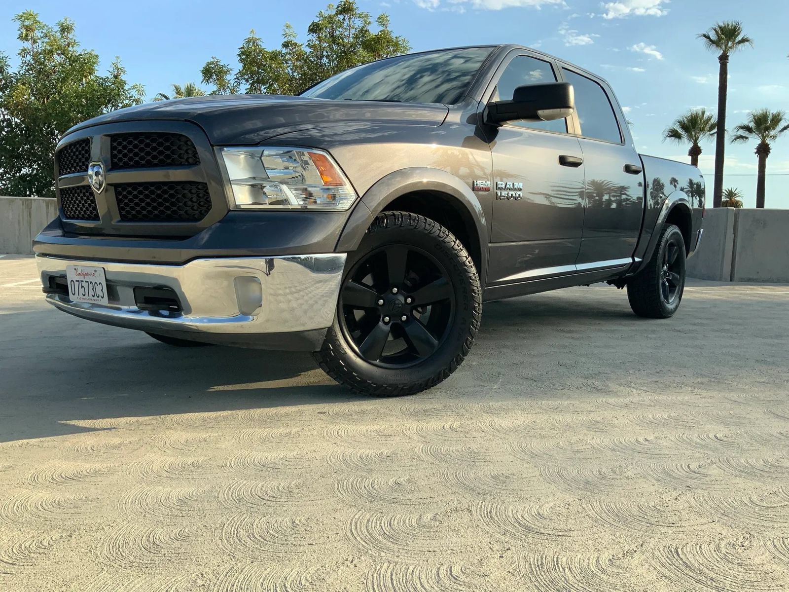 Used 2015 RAM 1500 Outdoorsman RWD image 2