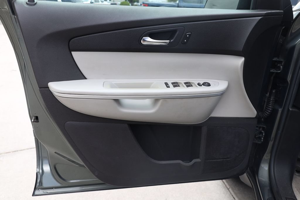 Used 2011 GMC Acadia SL AWD/4WD image 10