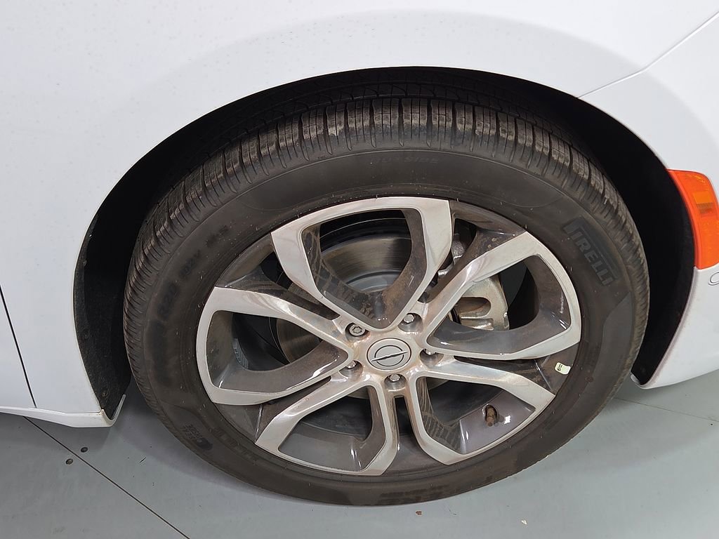 New 2026 Chrysler Pacifica Pinnacle FWD image 9