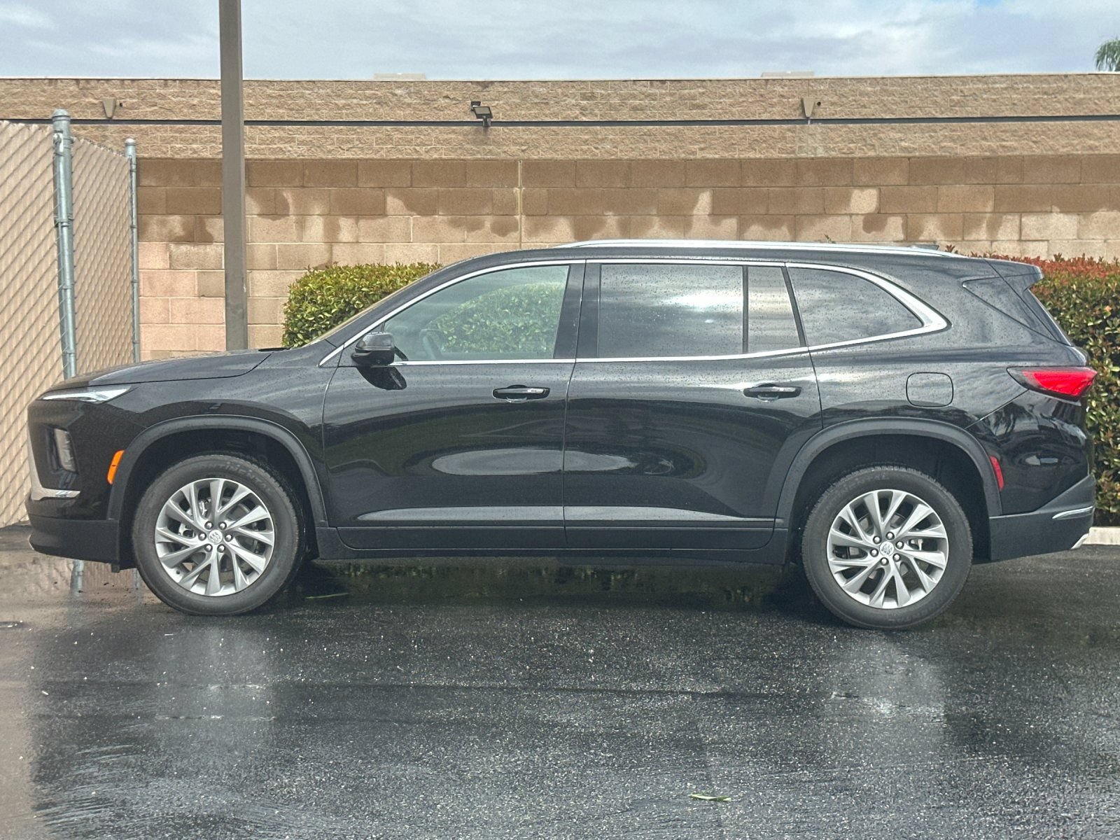 New 2026 Buick Enclave Preferred w/ Power Package FWD image 7