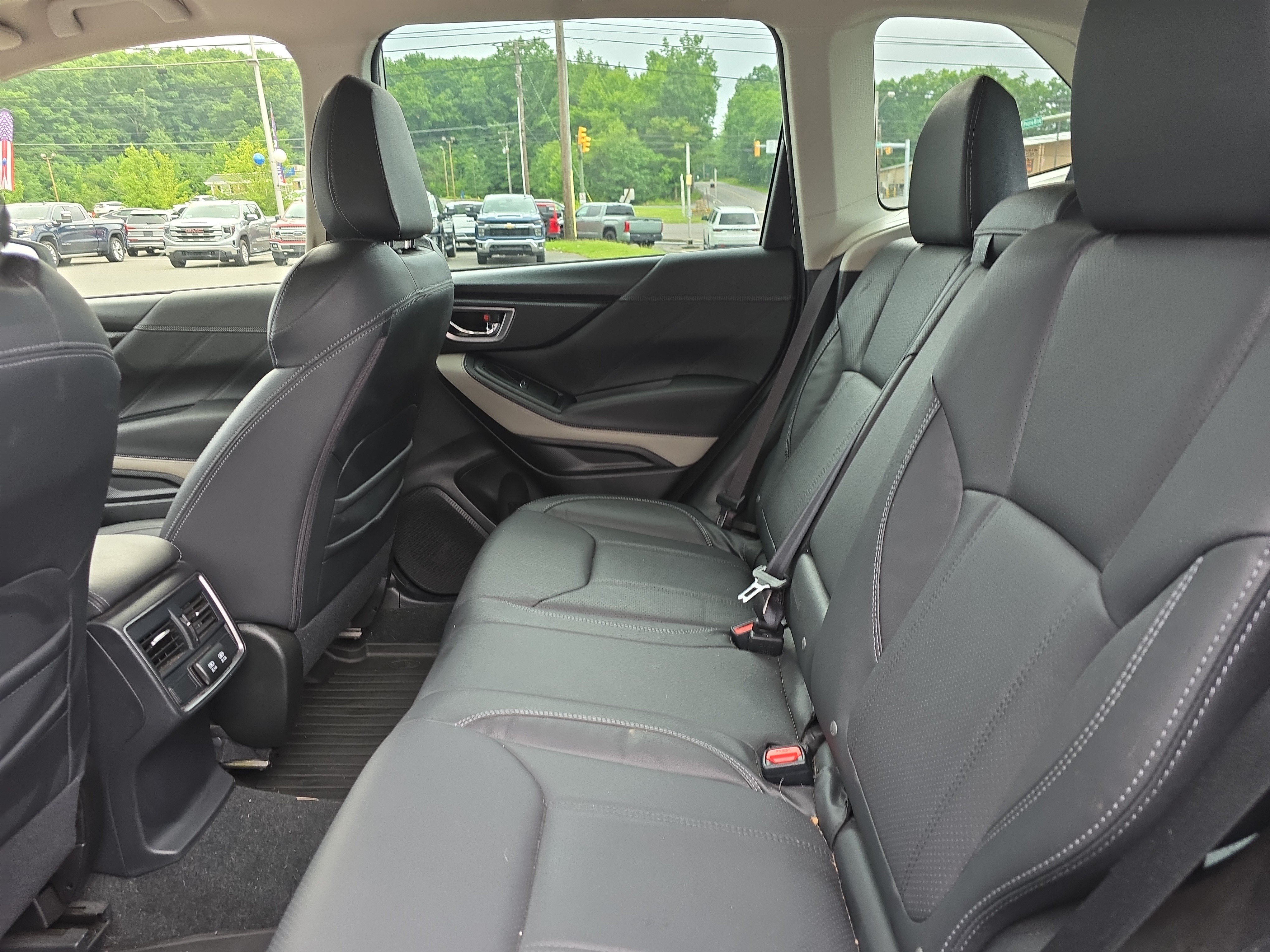 Used 2023 Subaru Forester Limited AWD/4WD image 13