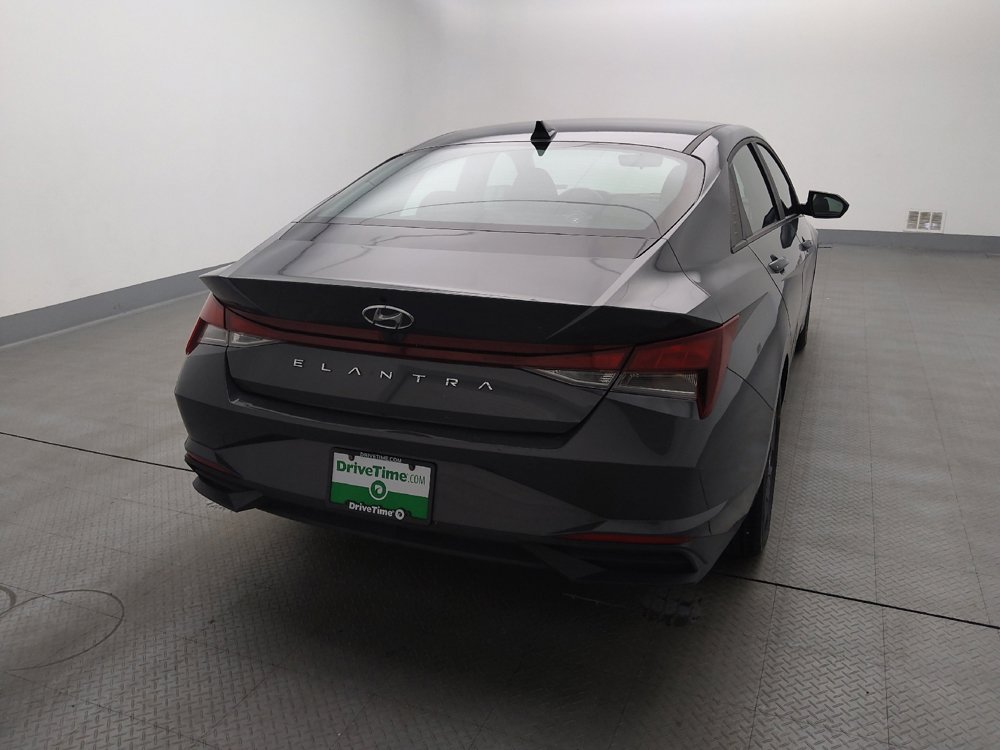 Used 2023 Hyundai Elantra SEL image 7