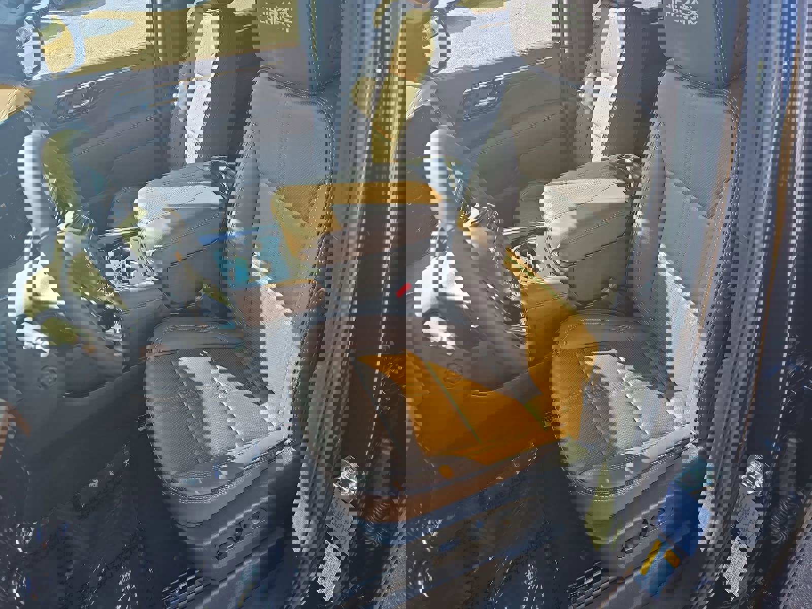 Used 2025 Chevrolet Tahoe High Country image 17