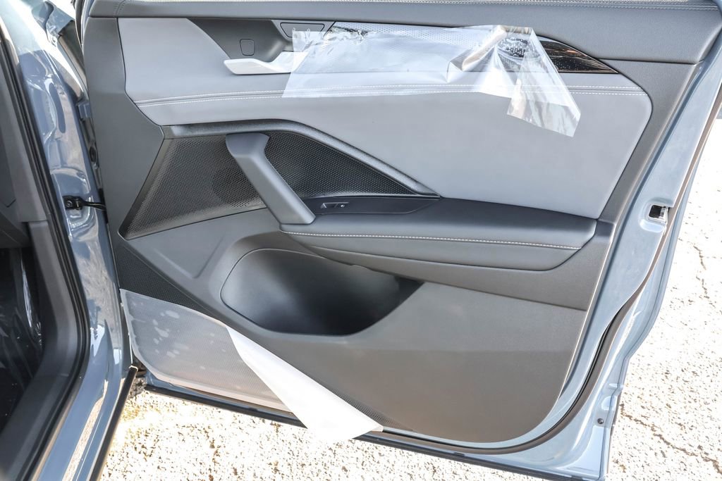 New 2026 Volkswagen Tiguan SE image 44