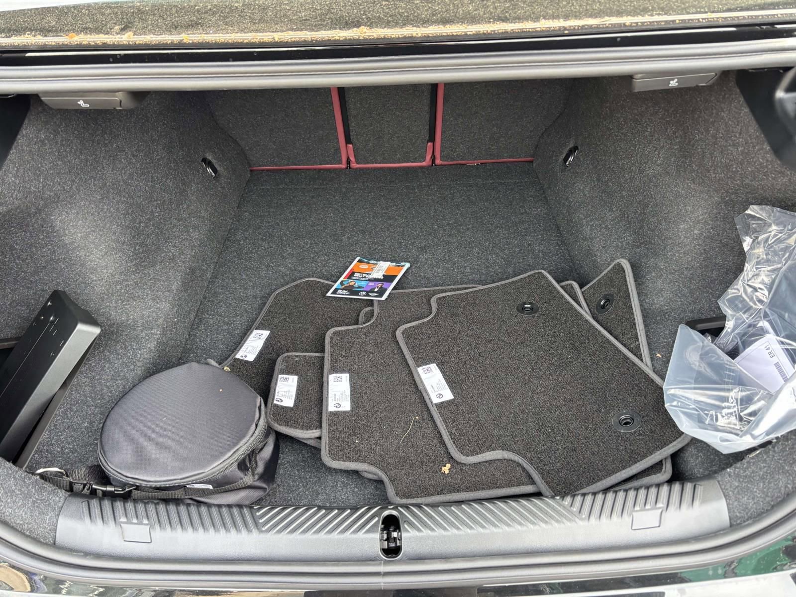 New 2026 BMW 530i xDrive w/ M Sport Package image 9