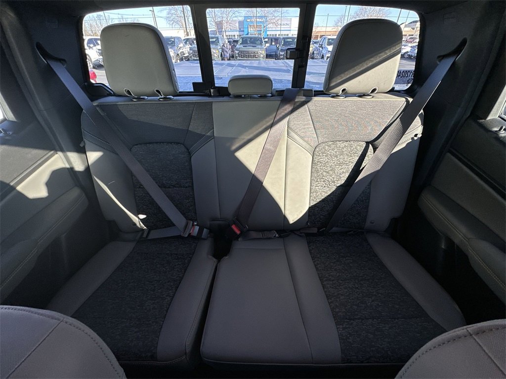 Used 2024 Chevrolet Colorado ZR2 image 23