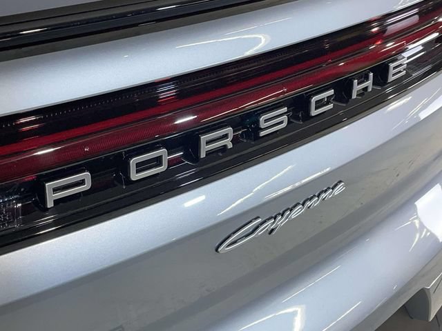 New 2026 Porsche Cayenne E-Hybrid Coupe AWD/4WD image 12