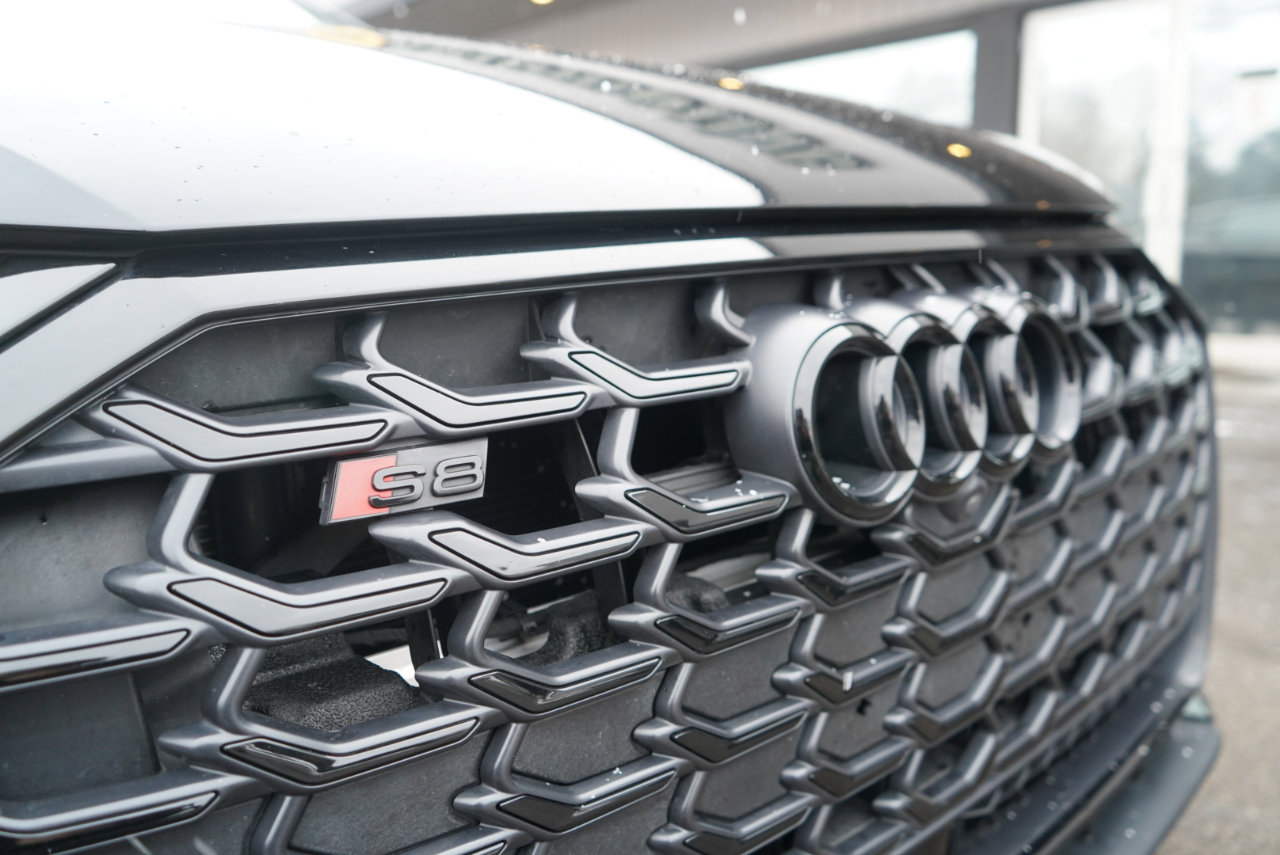 Used 2022 Audi S8 w/ S8 Comfort Plus Package image 80