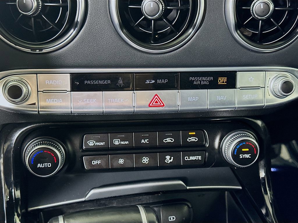 Used 2018 Kia Stinger GT1 image 27