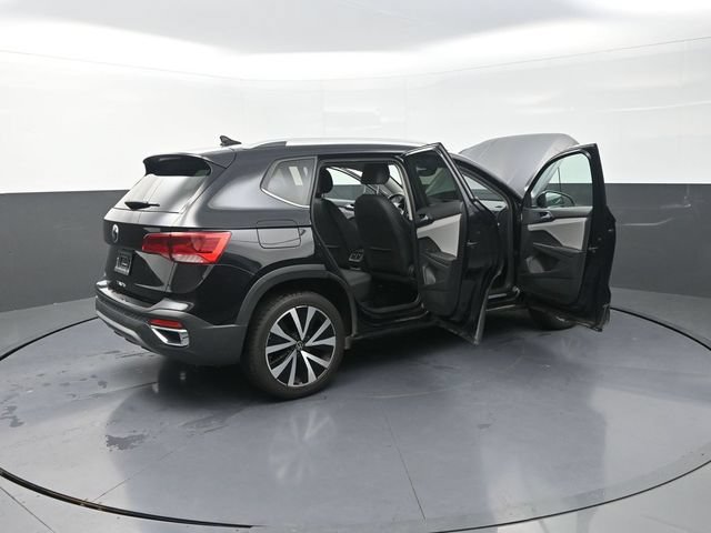 Used 2024 Volkswagen Taos SE FWD image 44