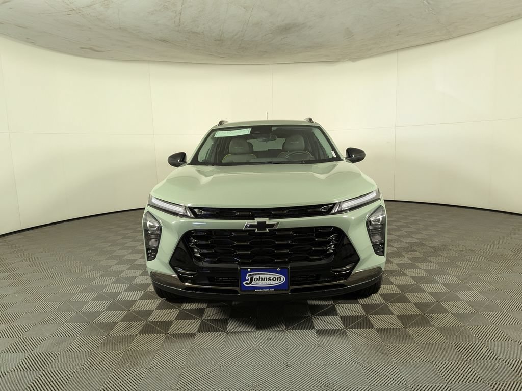 New 2026 Chevrolet Trax ACTIV w/ Driver Confidence Package FWD image 2