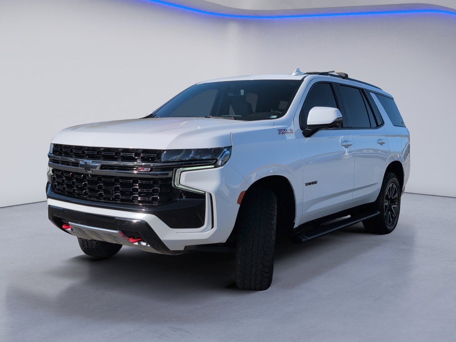 Used 2022 Chevrolet Tahoe Z71 w/ Luxury Package AWD/4WD image 11