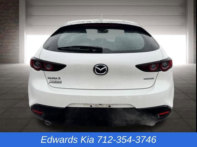 Used 2019 MAZDA MAZDA3 Hatchback w/ Premium Package image 5