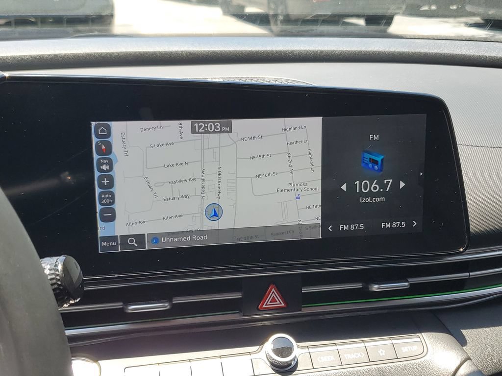 Used 2022 Hyundai Elantra Limited w/ Cargo Package FWD image 29