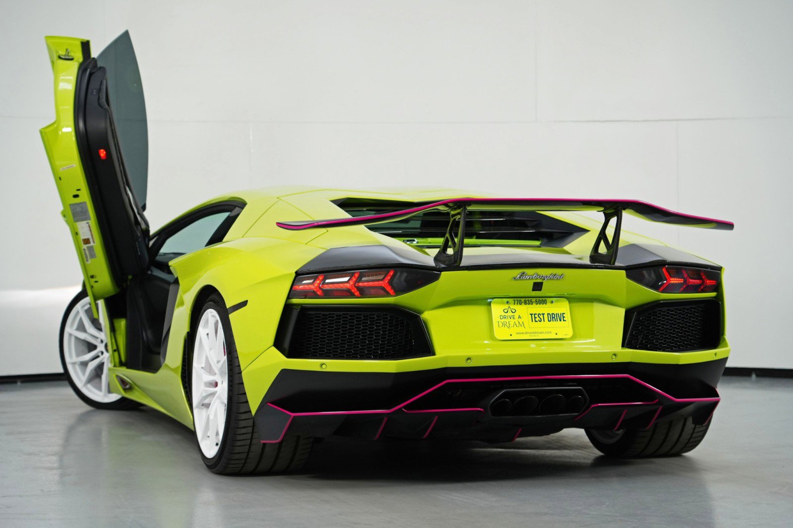 Used 2015 Lamborghini Aventador LP 700-4 image 10
