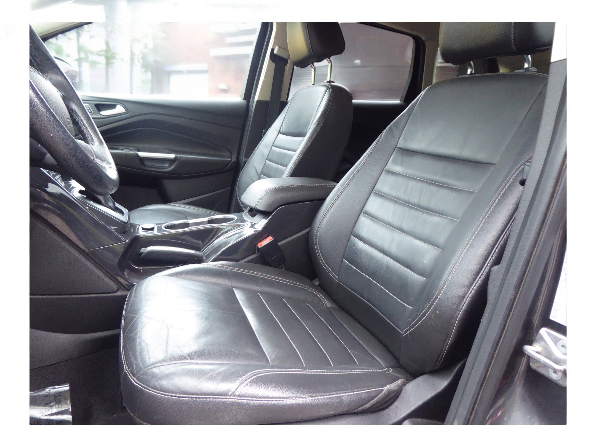 Used 2015 Ford Escape Titanium image 14