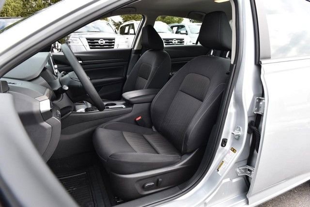 Certified 2025 Nissan Altima 2.5 SV image 19