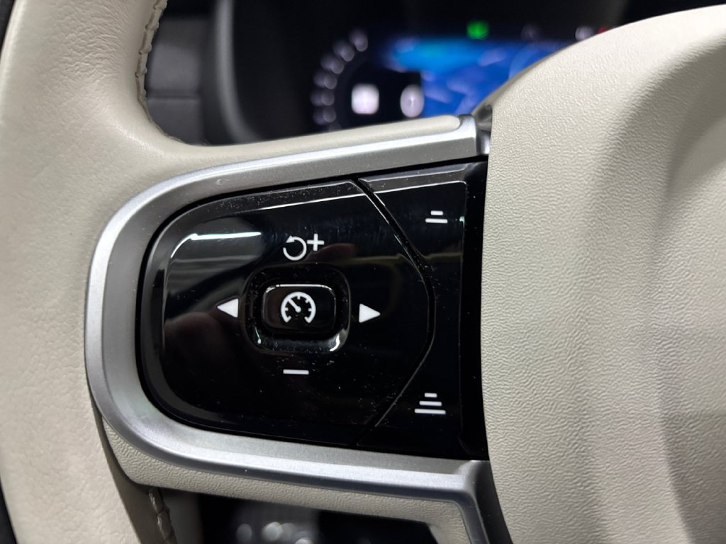 Certified 2026 Volvo XC90 B6 Ultra AWD/4WD image 28