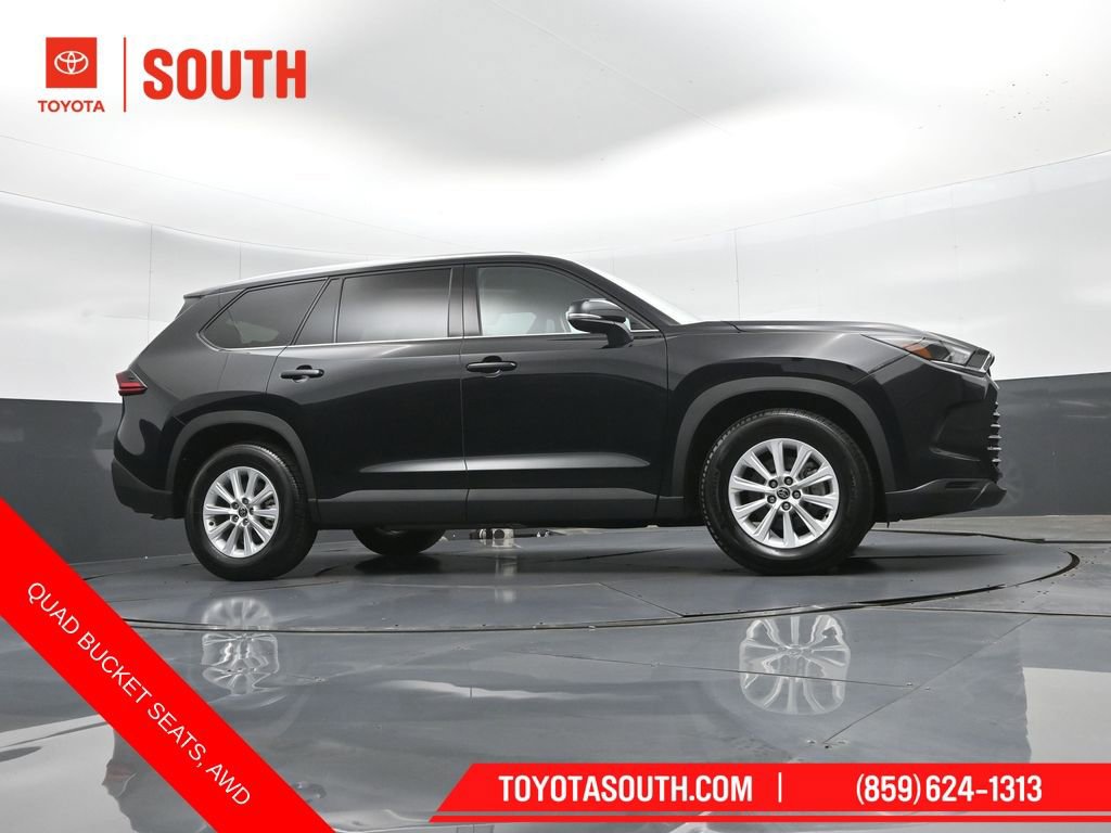Used 2025 Toyota Grand Highlander AWD image 43