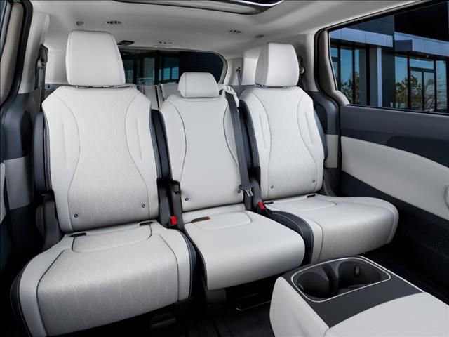New 2026 Kia Carnival SX FWD image 16