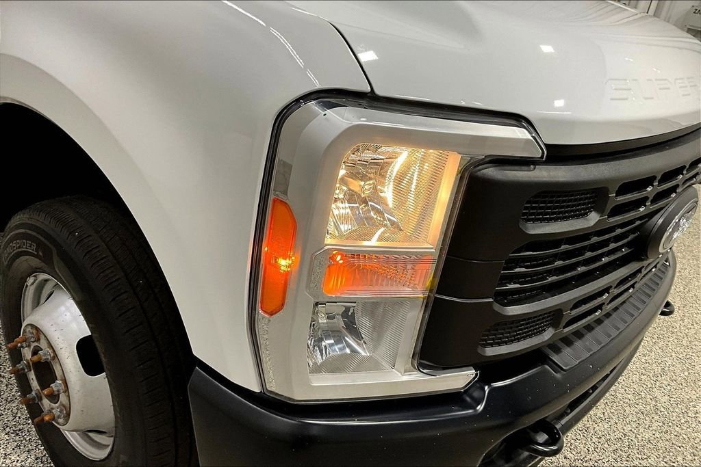 Used 2023 Ford F350 XL image 30