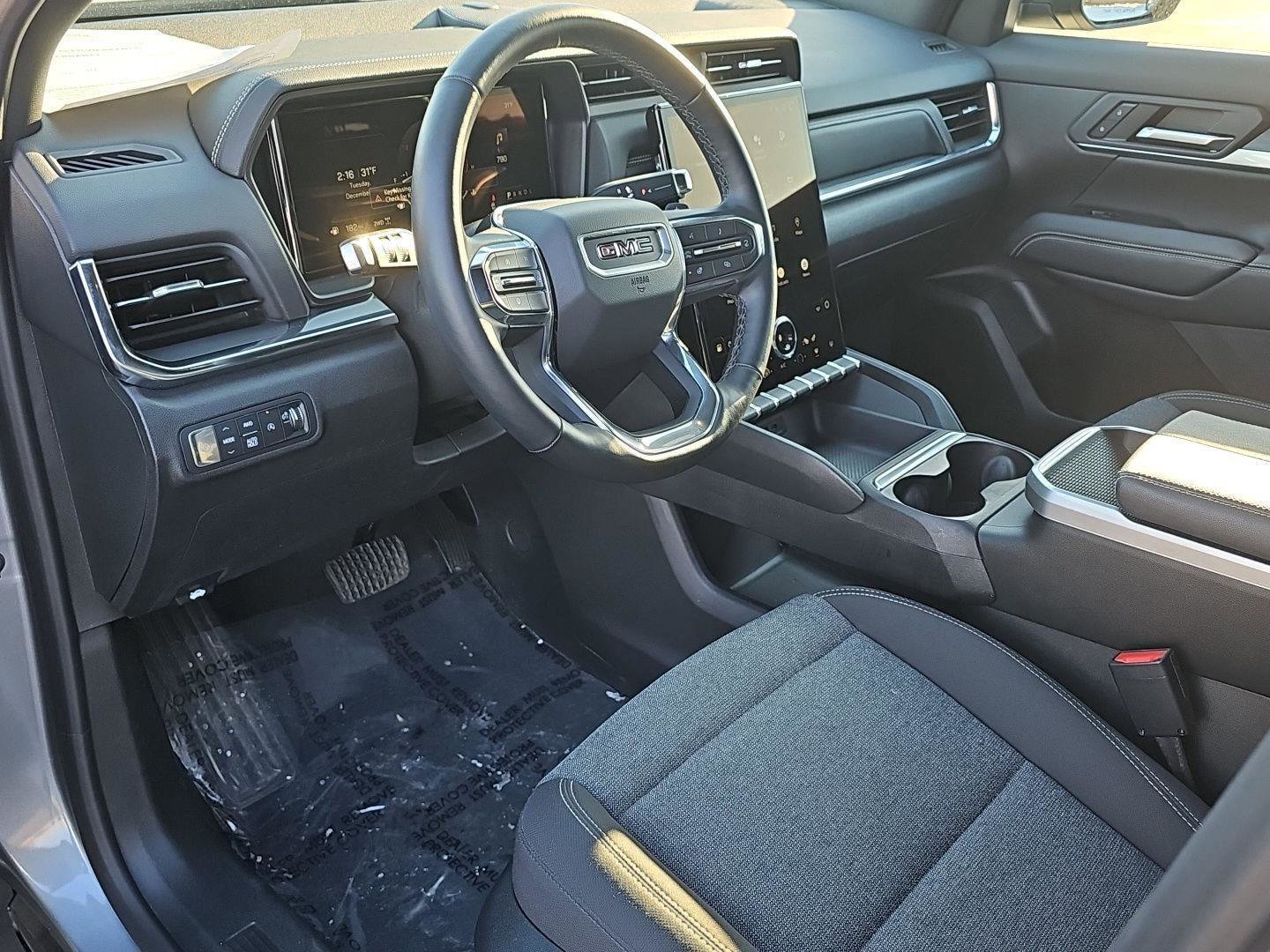 Used 2025 GMC Terrain Elevation image 12