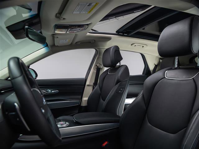 Used 2022 Genesis GV70 2.5T w/ Select Package image 19