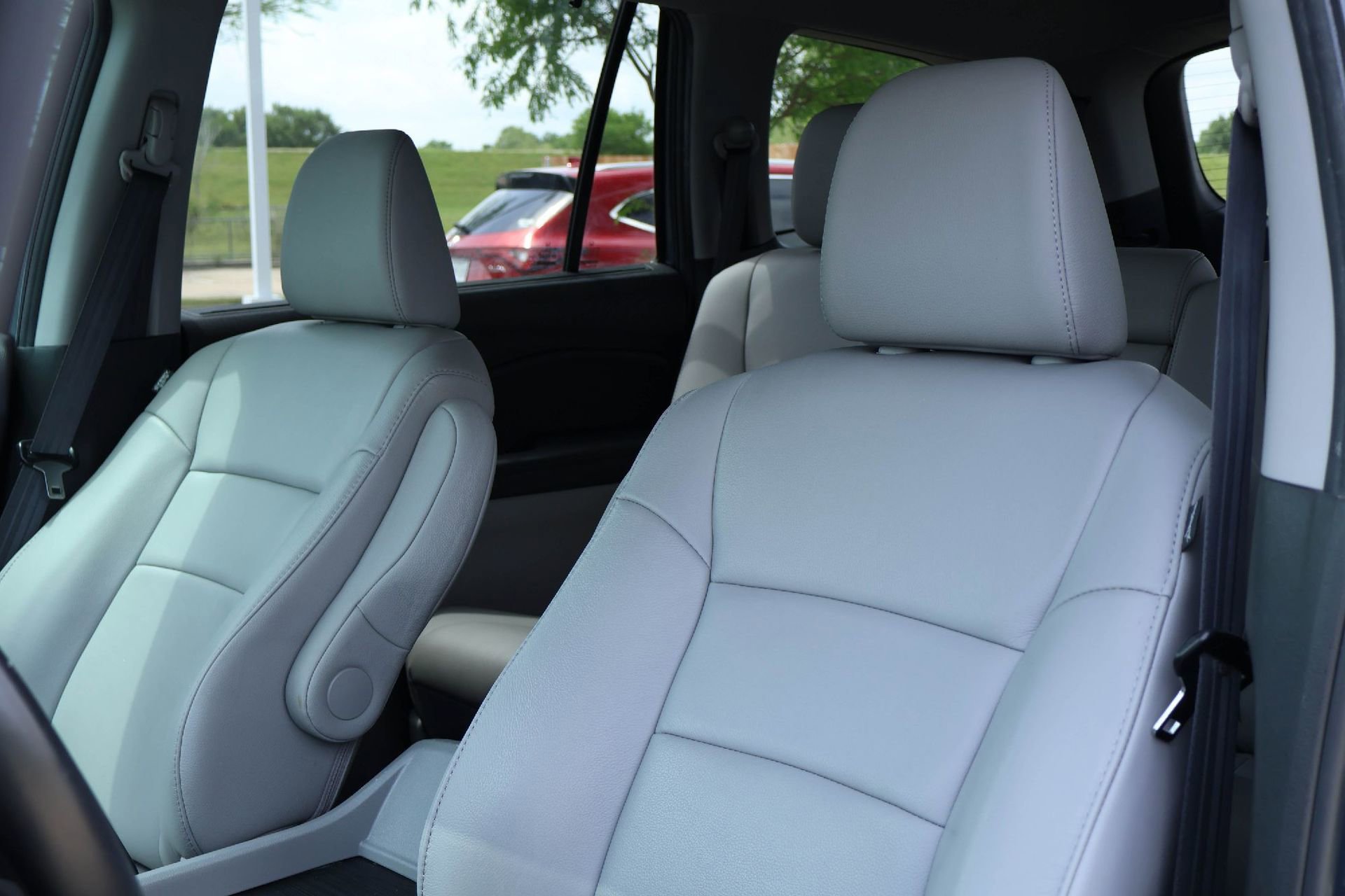 Used 2021 Honda Pilot Special Edition image 11