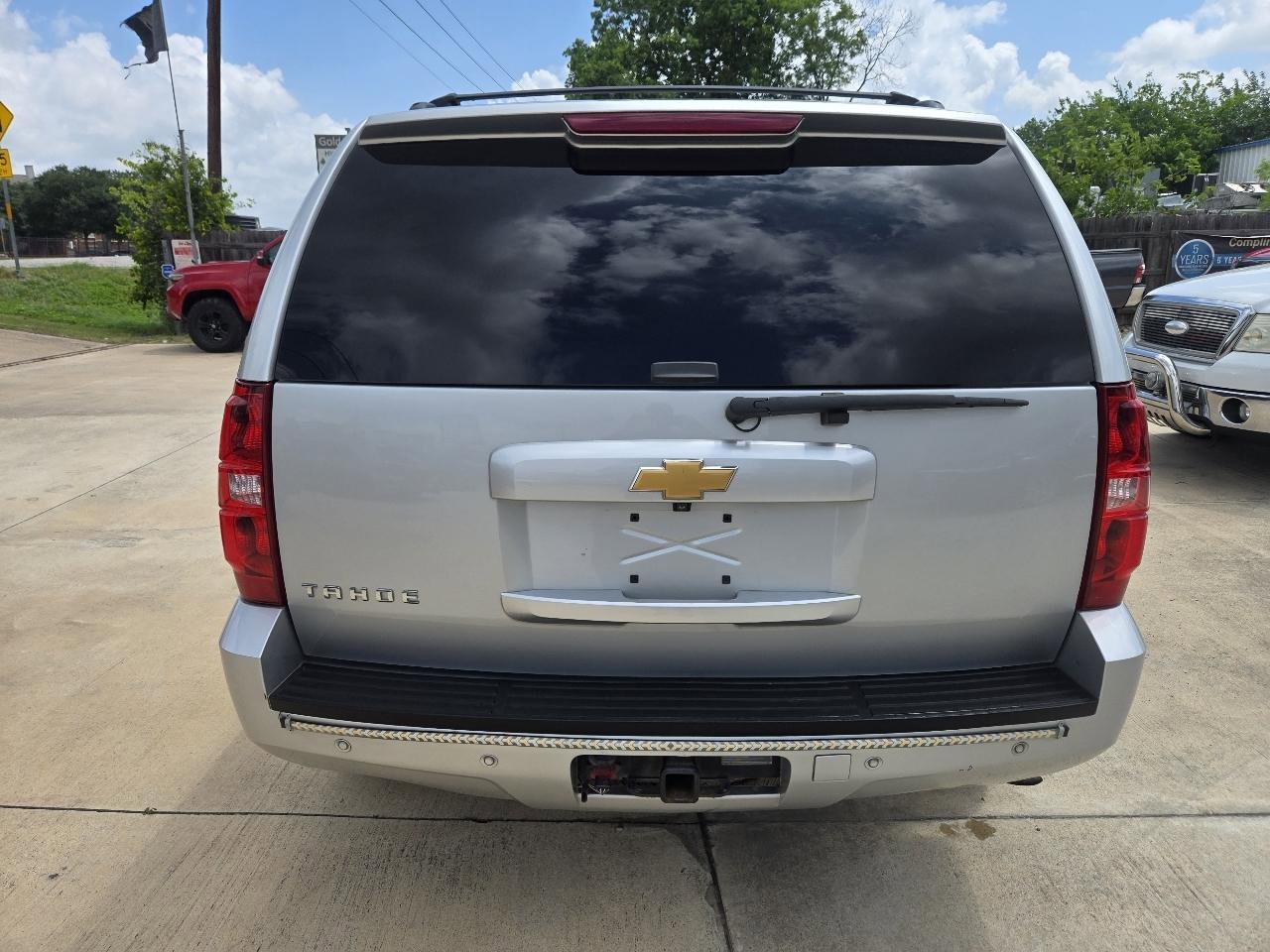 Used 2014 Chevrolet Tahoe LS RWD image 7