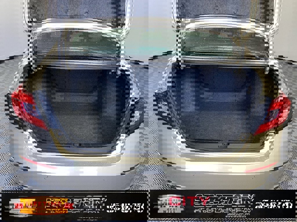 Used 2019 Honda Accord Touring image 31