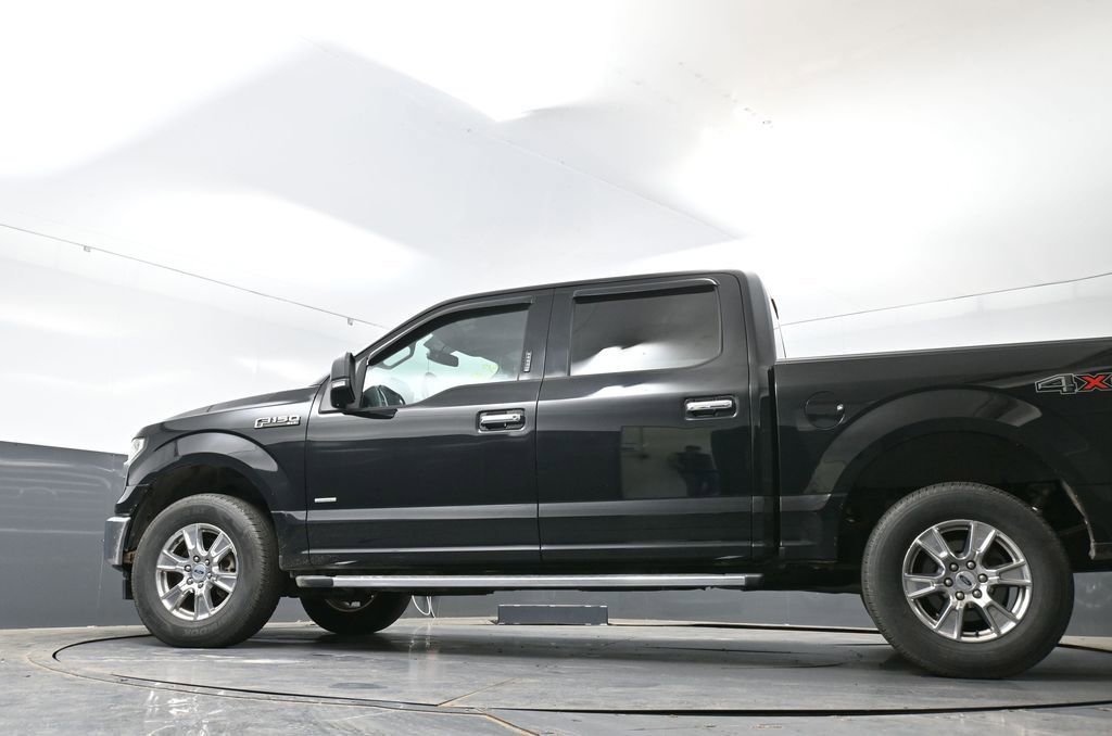 Used 2017 Ford F150 XLT w/ Equipment Group 302A Luxury AWD/4WD image 30