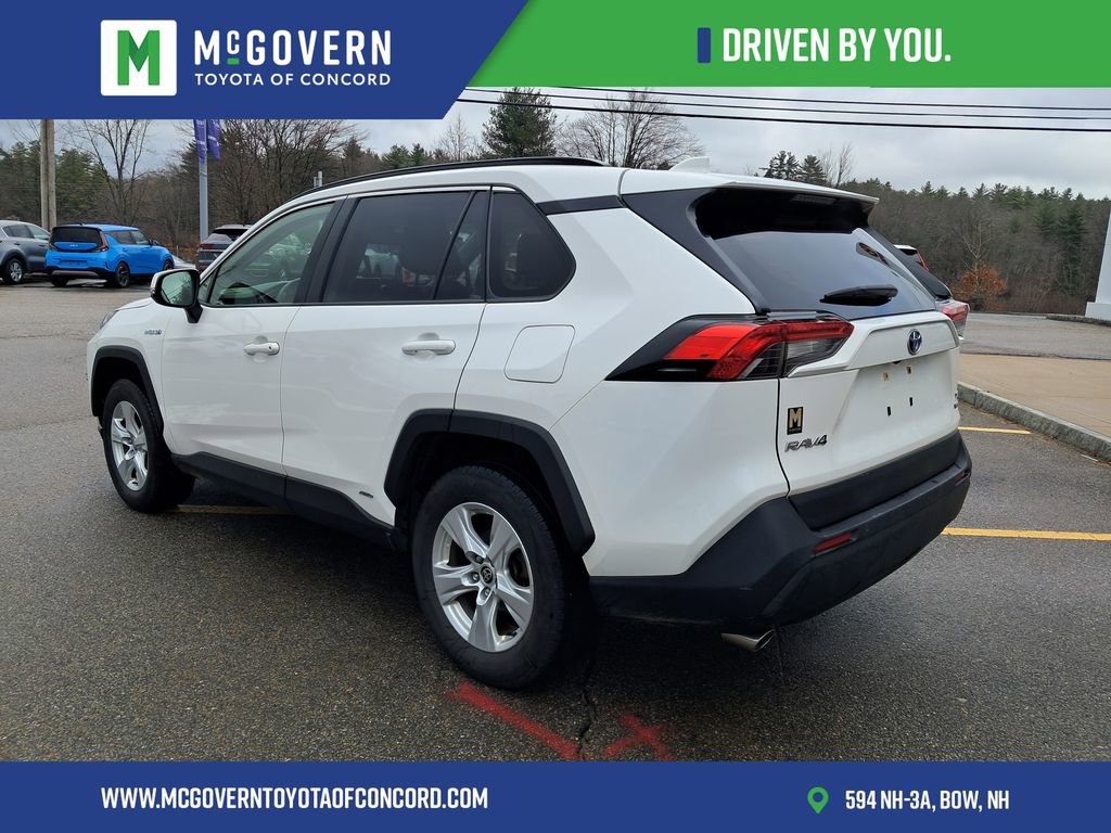 Used 2021 Toyota RAV4 XLE w/ Convenience Package AWD/4WD image 6