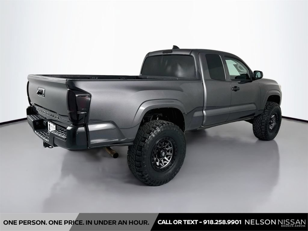 Used 2020 Toyota Tacoma SR RWD image 5
