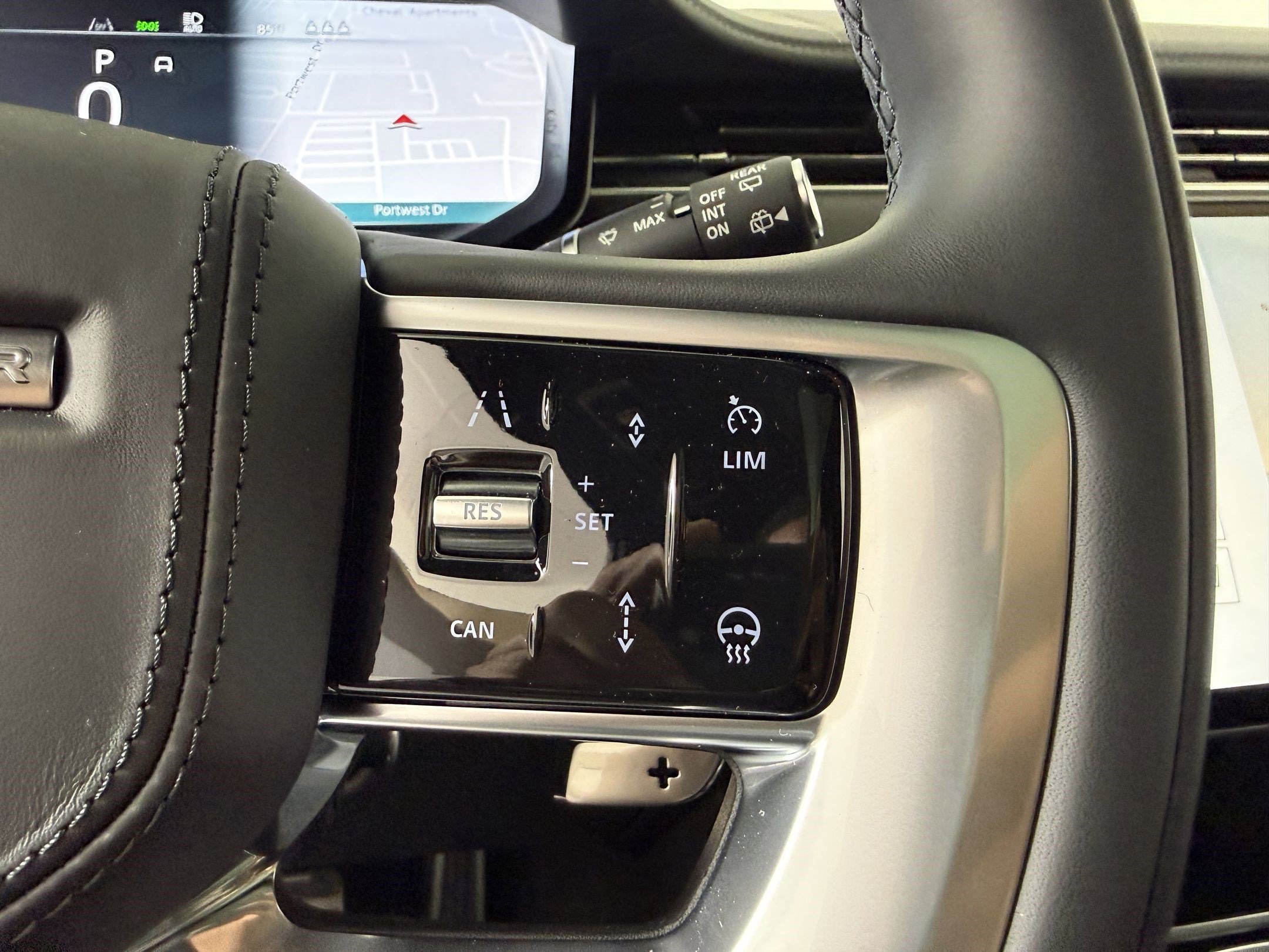 New 2026 Land Rover Range Rover SE AWD/4WD image 16
