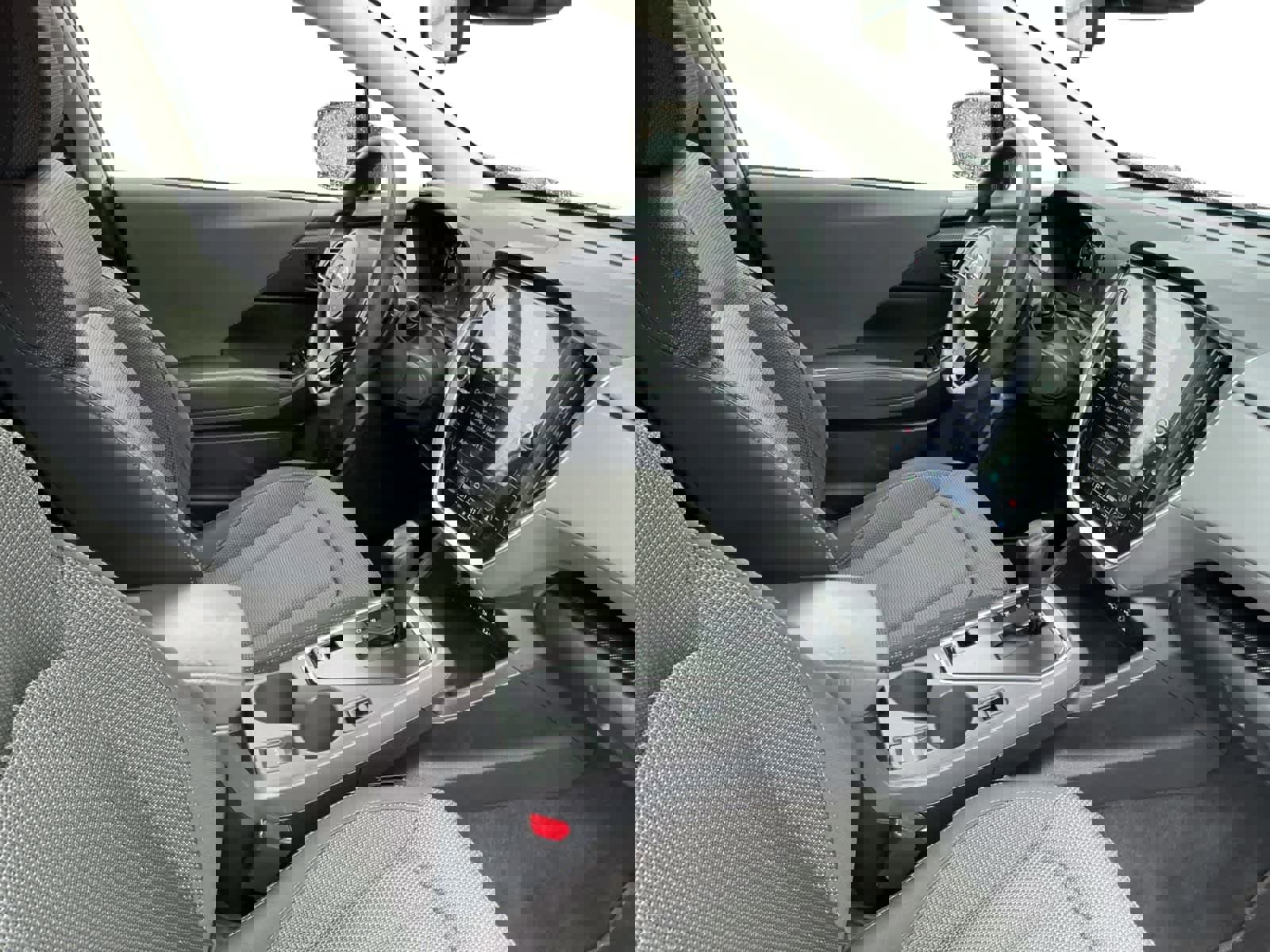 Used 2024 Subaru Crosstrek 2.0i Premium image 11