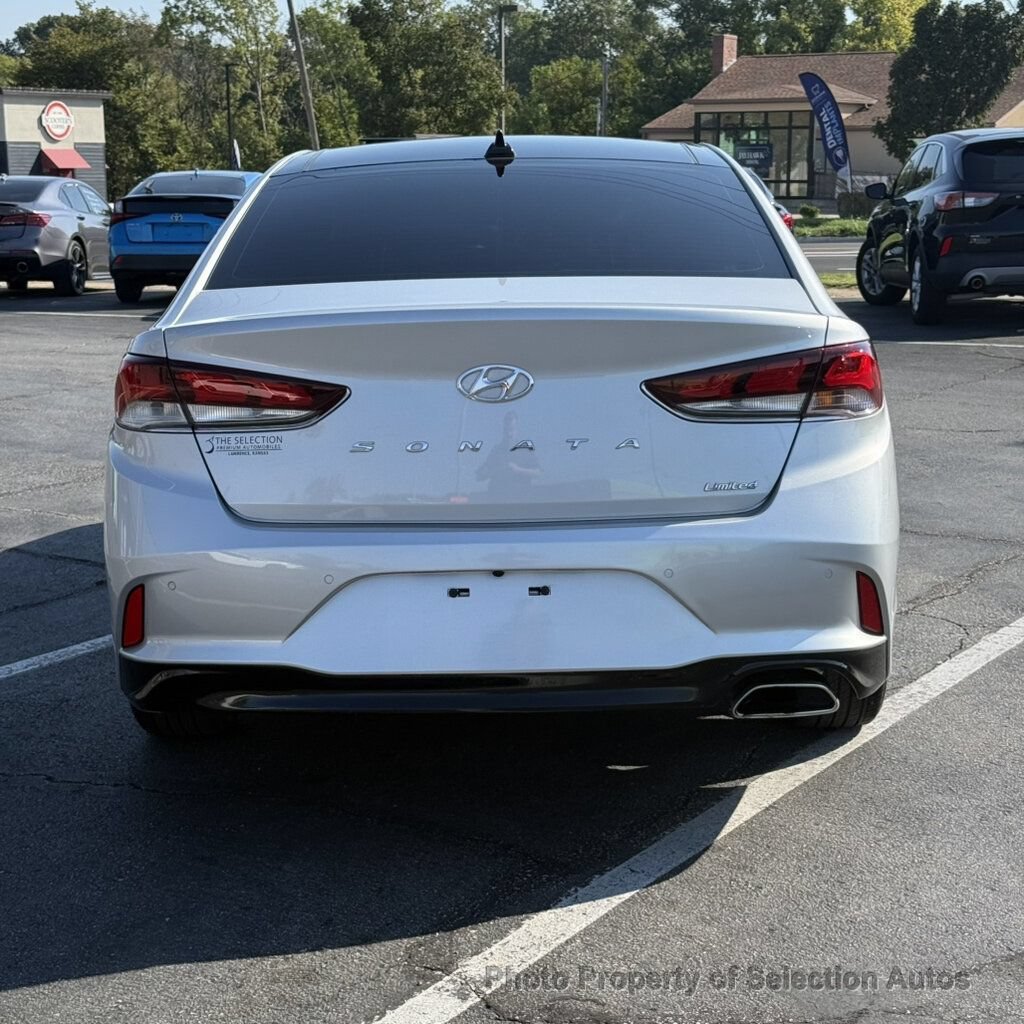 Used 2019 Hyundai Sonata Limited w/ Ultimate Package 04 FWD image 12