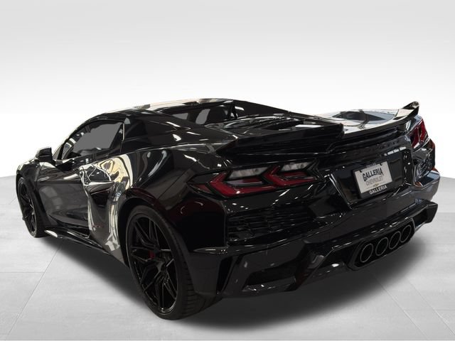 Used 2025 Chevrolet Corvette Z06 w/ Stealth Interior Trim Package RWD image 8