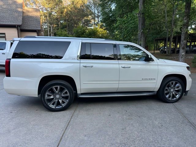 Used 2015 Chevrolet Suburban LTZ RWD image 10