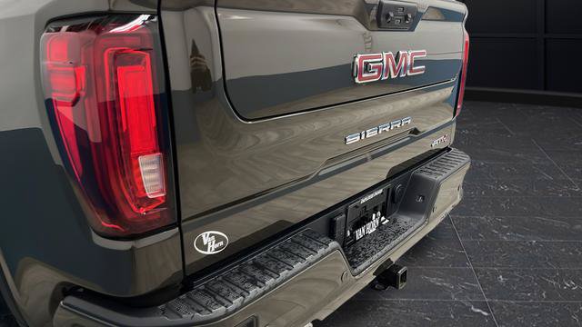 Used 2024 GMC Sierra 1500 AT4 w/ AT4 Premium Package AWD/4WD image 42