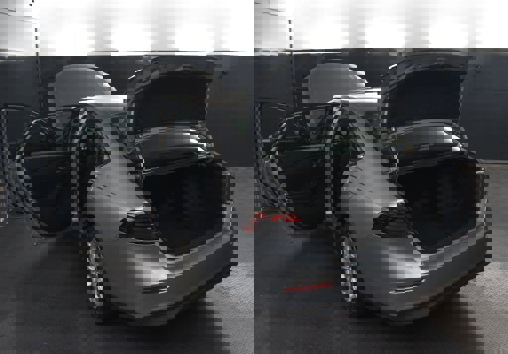 Used 2023 Honda Accord LX image 38