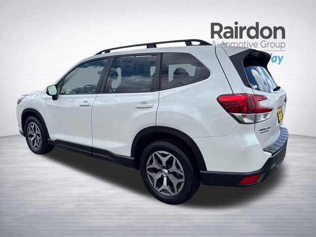 Used 2023 Subaru Forester Premium AWD/4WD image 5