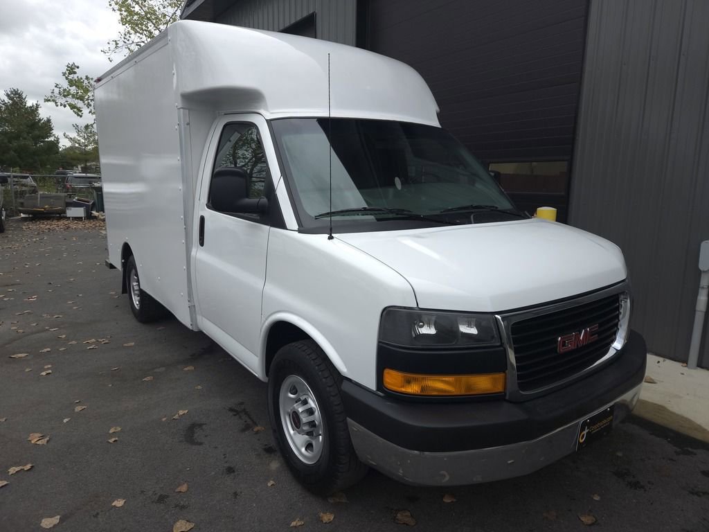Used 2017 GMC Savana 3500 image 5