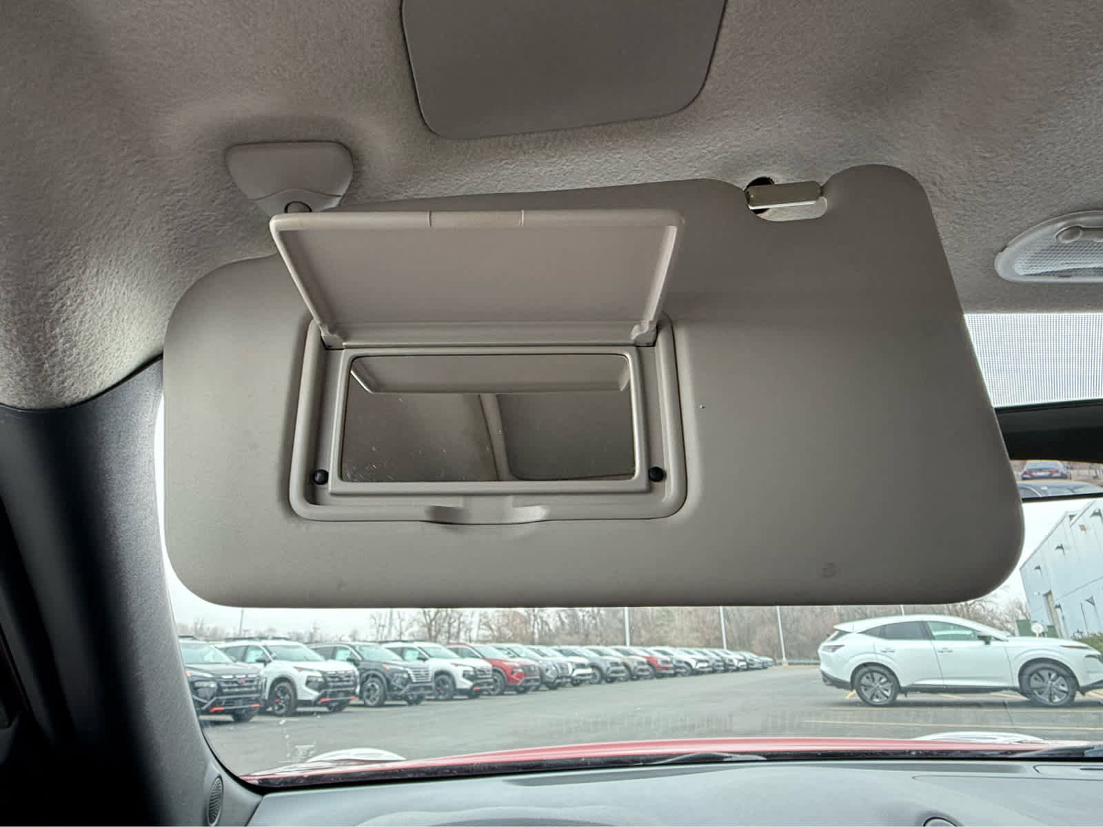 Used 2013 Nissan Juke SV image 29