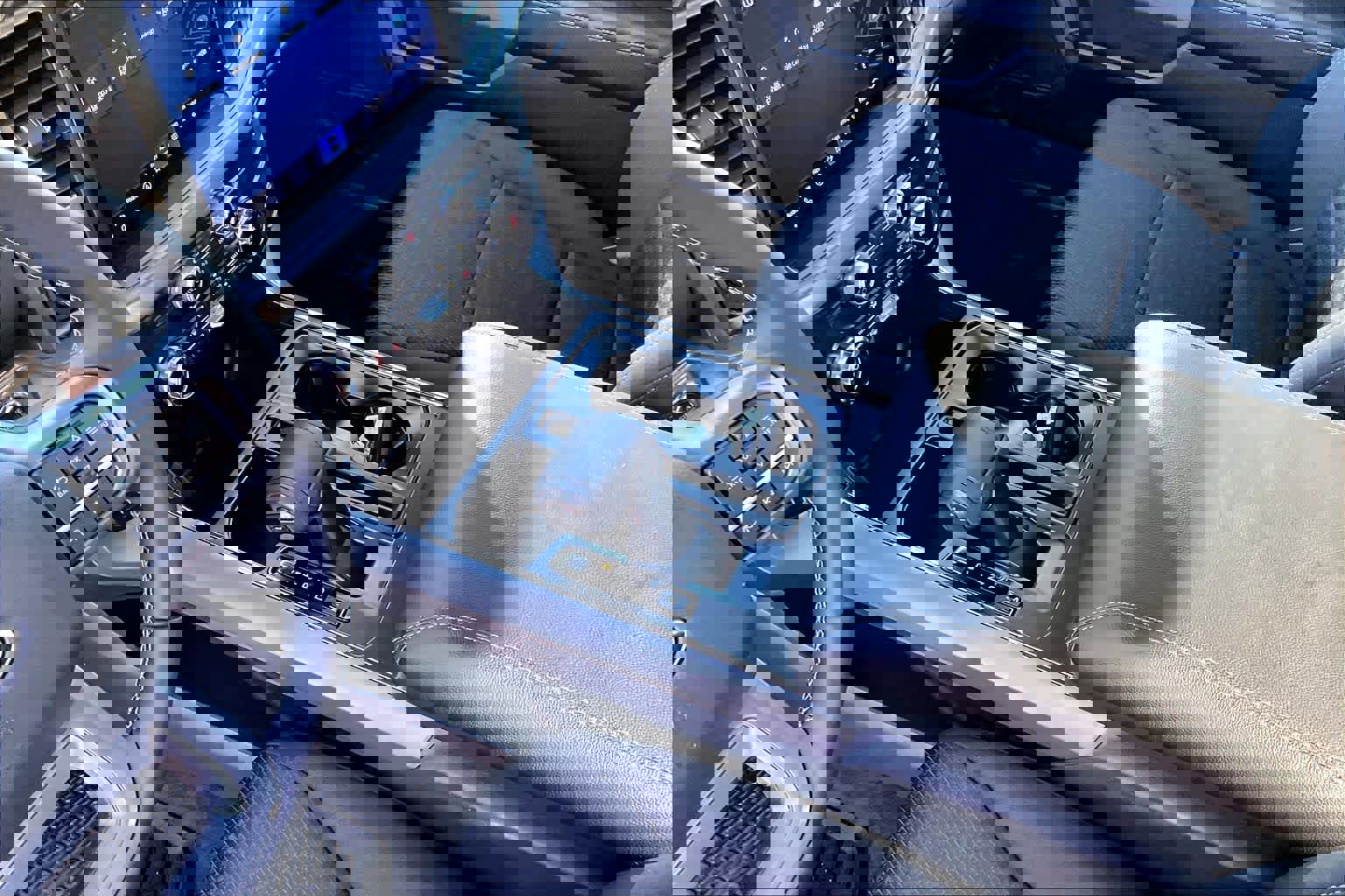 Used 2025 Ford F150 XLT w/ Equipment Group 302A MID image 17