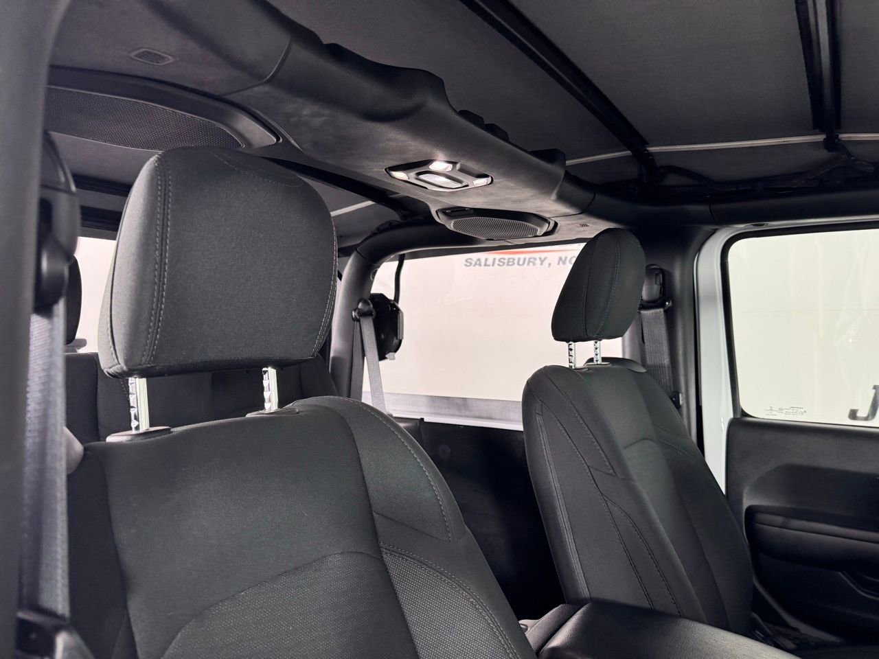 Used 2021 Jeep Wrangler Sport image 22