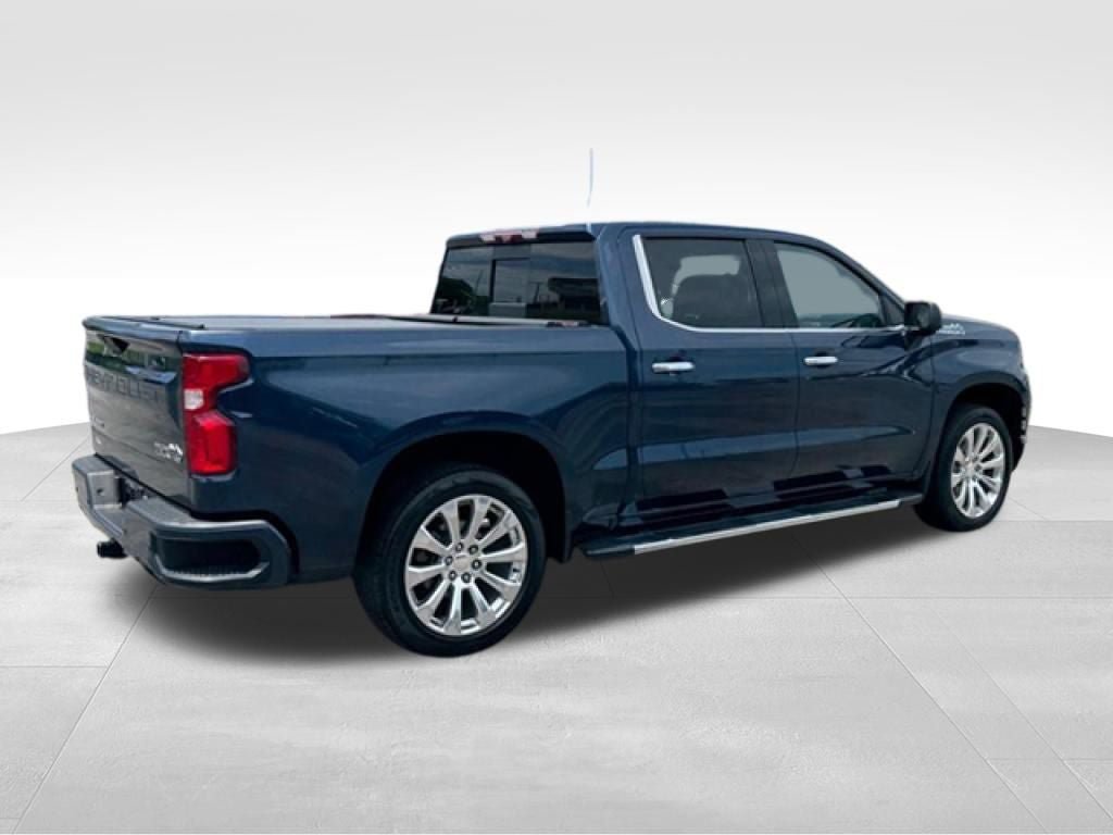 Used 2020 Chevrolet Silverado 1500 High Country w/ Technology Package AWD/4WD image 8