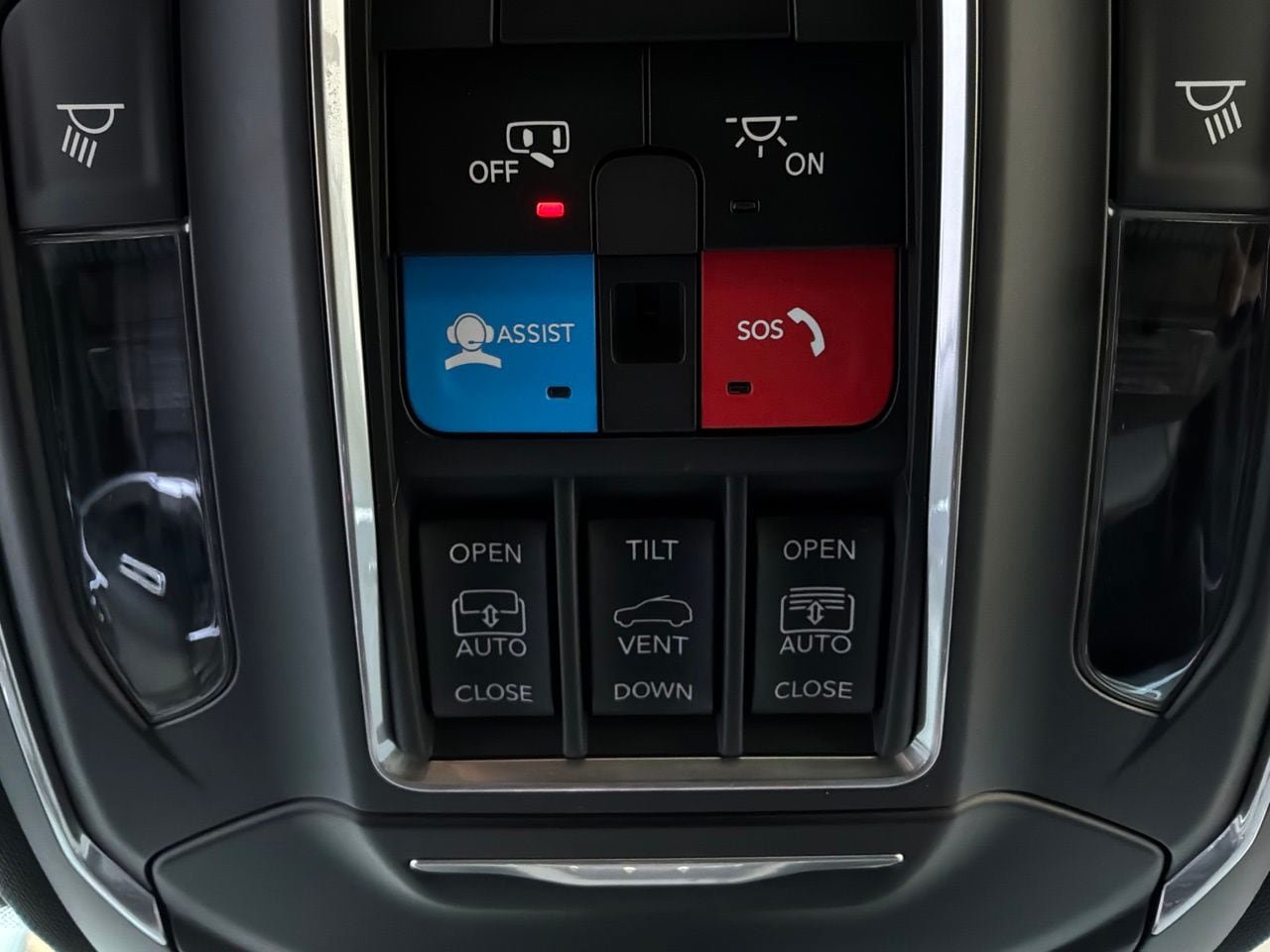 Used 2026 Jeep Grand Cherokee Limited AWD/4WD image 21